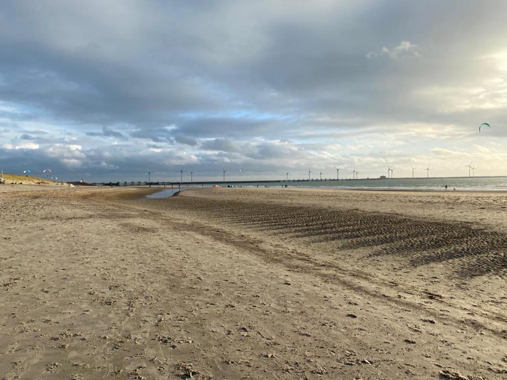 Gezellig Gastenverblijf In Het Centrum Burgh-Haamstede Exteriör bild